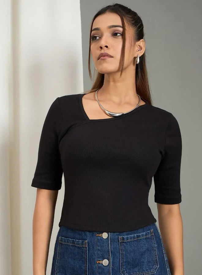 WineRed بلوزة مضلعة بياقة غير متماثلة